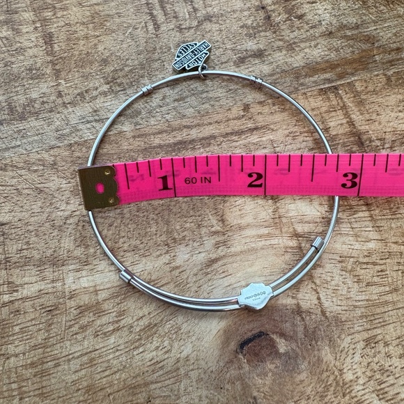 Harley-Davidson Bar & Shield Bling Charm Legend Bangle Bracelet - Picture 5 of 6